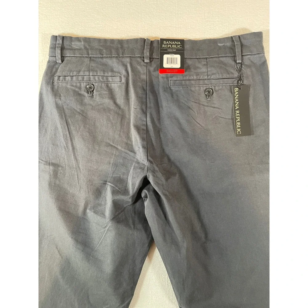 Banana Republic Mens Gray Chino Pants 34x29 Straight Leg Flat Front Trousers NWT